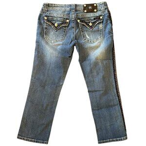 Miss Me Boyfriend Capri Jeans Embellished Flap Back Pockets Size 28 Mid Rise